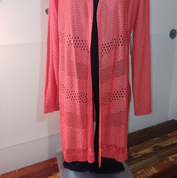 Ladies Coral Sweater - Picture 2 of 6